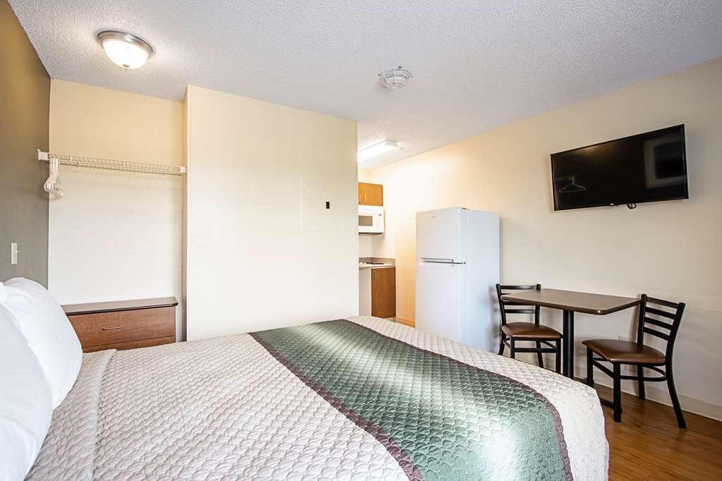 Birch Hill Suites Kansas City - Independence Room photo